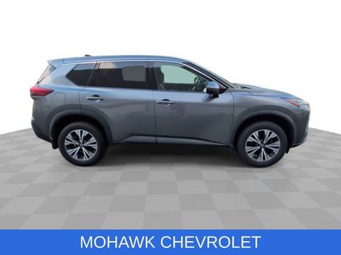 Used 2021 Nissan Rogue SV AWD/4WD image 9