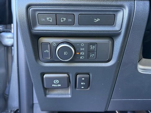 Used 2022 Ford F150 XLT w/ Equipment Group 302A High image 16