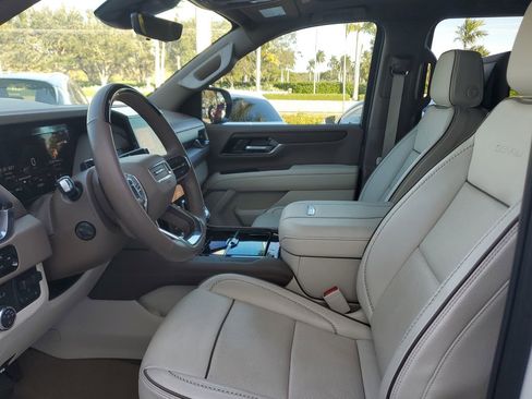 Certified 2025 GMC Yukon XL Denali w/ Denali Reserve Package image 21