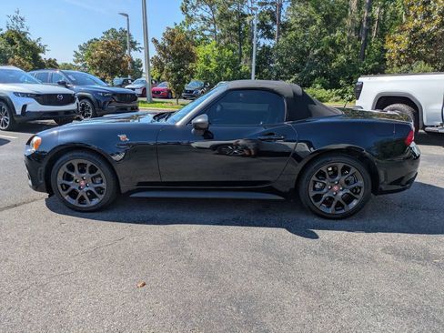 Used 2017 FIAT 124 Spider Abarth RWD image 15