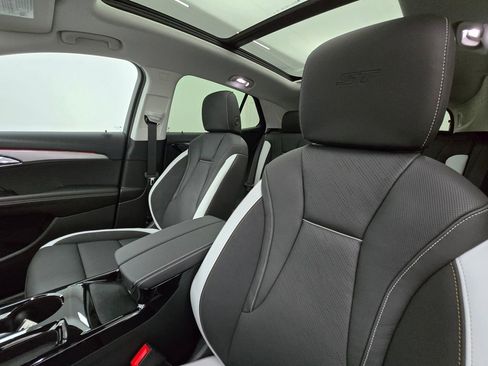 New 2025 Buick Envision Sport Touring image 24