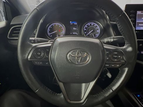 Used 2023 Toyota Camry SE FWD image 18