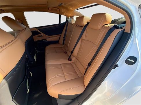New 2025 Lexus ES 350 Ultra Luxury image 20