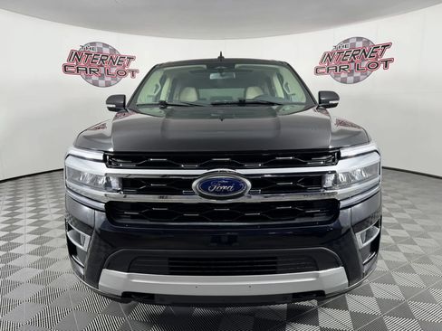 Used 2024 Ford Expedition Max Limited AWD/4WD image 2