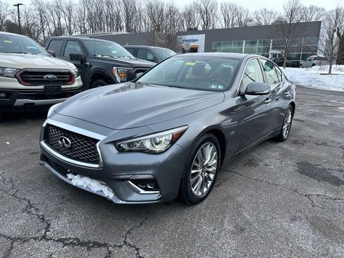 Used 2019 INFINITI Q50 Luxe image 2