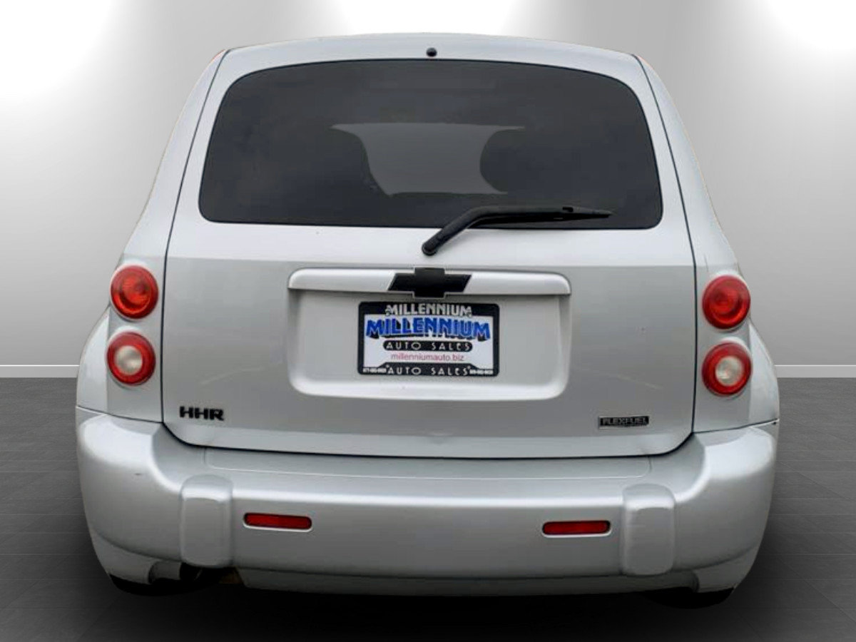Used 2011 Chevrolet HHR LS FWD image 6