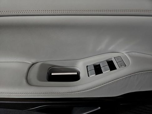 New 2026 Lincoln Navigator L Black Label AWD/4WD image 12