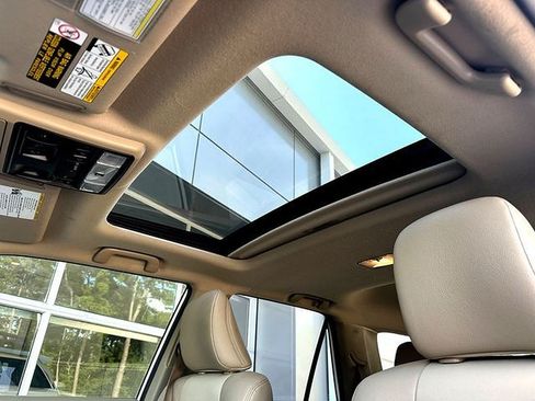 Certified 2022 Toyota 4Runner SR5 Premium w/ Moonroof Package AWD/4WD image 20