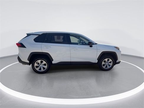 Used 2024 Toyota RAV4 LE image 9