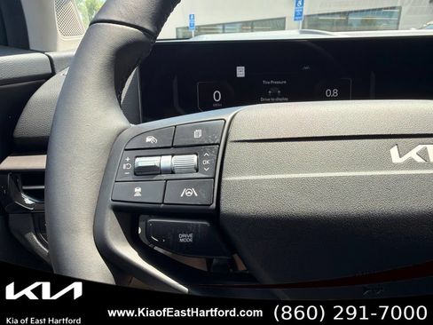 New 2026 Kia Sportage SX AWD/4WD image 32