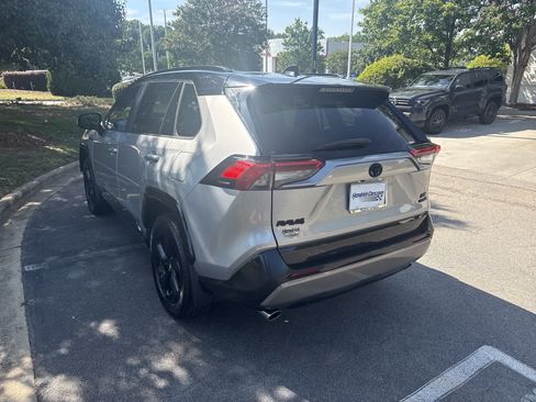 Used 2020 Toyota RAV4 XSE w/ Protection Package AWD/4WD image 8