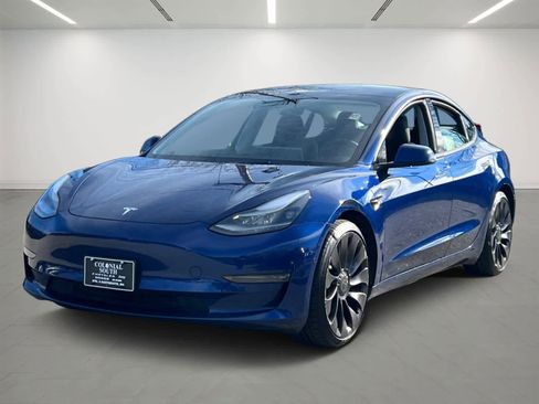 Used 2022 Tesla Model 3 Performance image 2