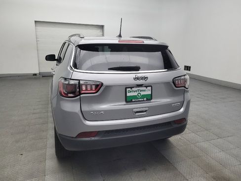 Used 2022 Jeep Compass Latitude w/ Sun and Sound Group AWD/4WD image 6