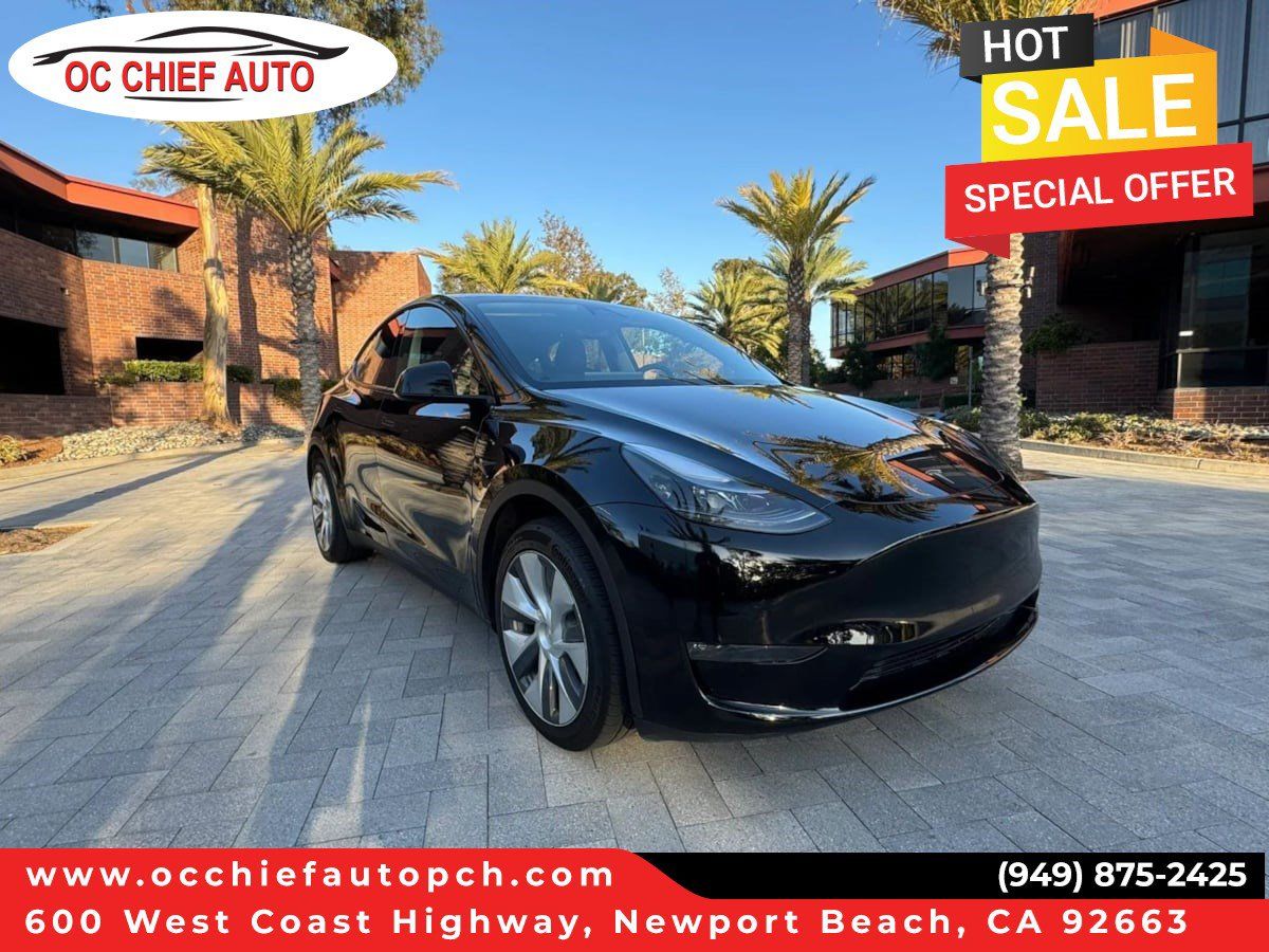 Used 2023 Tesla Model Y Long Range AWD/4WD image 1