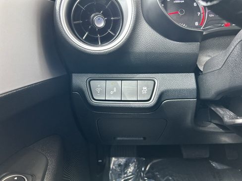 Used 2024 Kia Forte LXS w/ LXS Technology Package FWD image 23