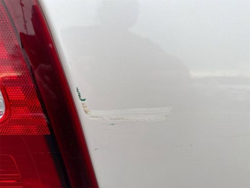 Used 2012 Ford Expedition Limited image 32