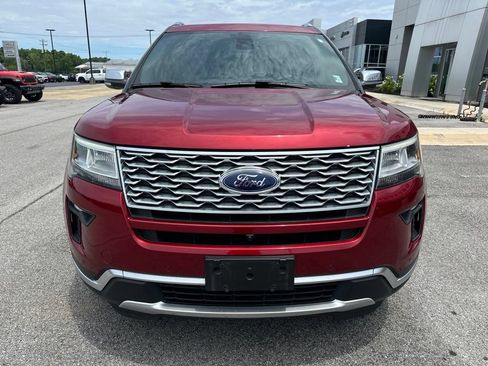 Used 2018 Ford Explorer Platinum AWD/4WD image 2