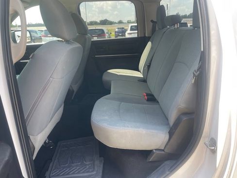 Used 2019 RAM 1500 Express w/ Express Value Package AWD/4WD image 12