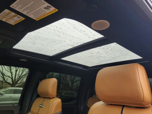 Used 2023 Ford F150 Platinum w/ FX4 Off-Road Package image 11