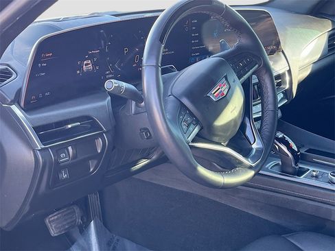 Used 2025 Cadillac CT5 Premium Luxury image 9