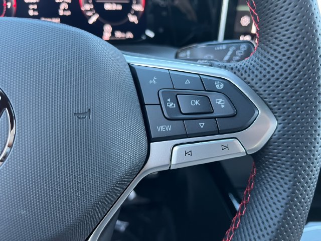 New 2026 Volkswagen GTI SE FWD image 19