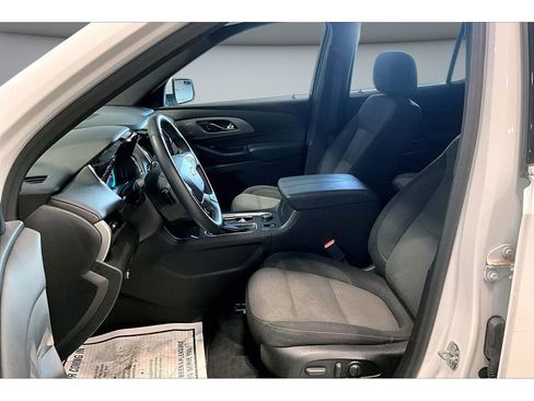 Used 2023 Chevrolet Traverse LT AWD/4WD image 25