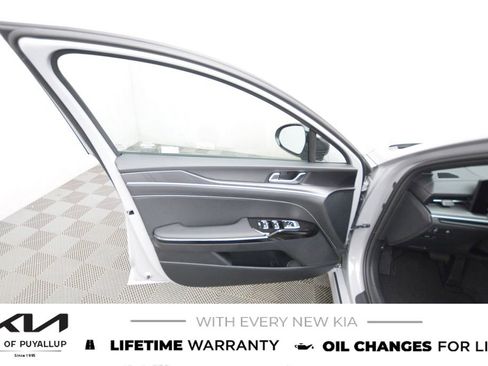 New 2026 Kia K5 GT-Line image 9