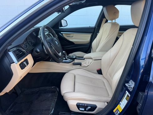 Used 2017 BMW 330e RWD image 9