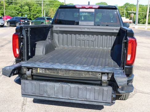 Used 2023 GMC Sierra 1500 AT4 w/ AT4 Premium Package AWD/4WD image 10