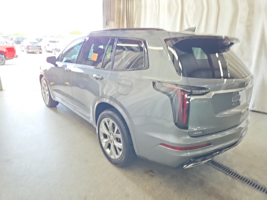 Used 2020 Cadillac XT6 Sport AWD/4WD image 4