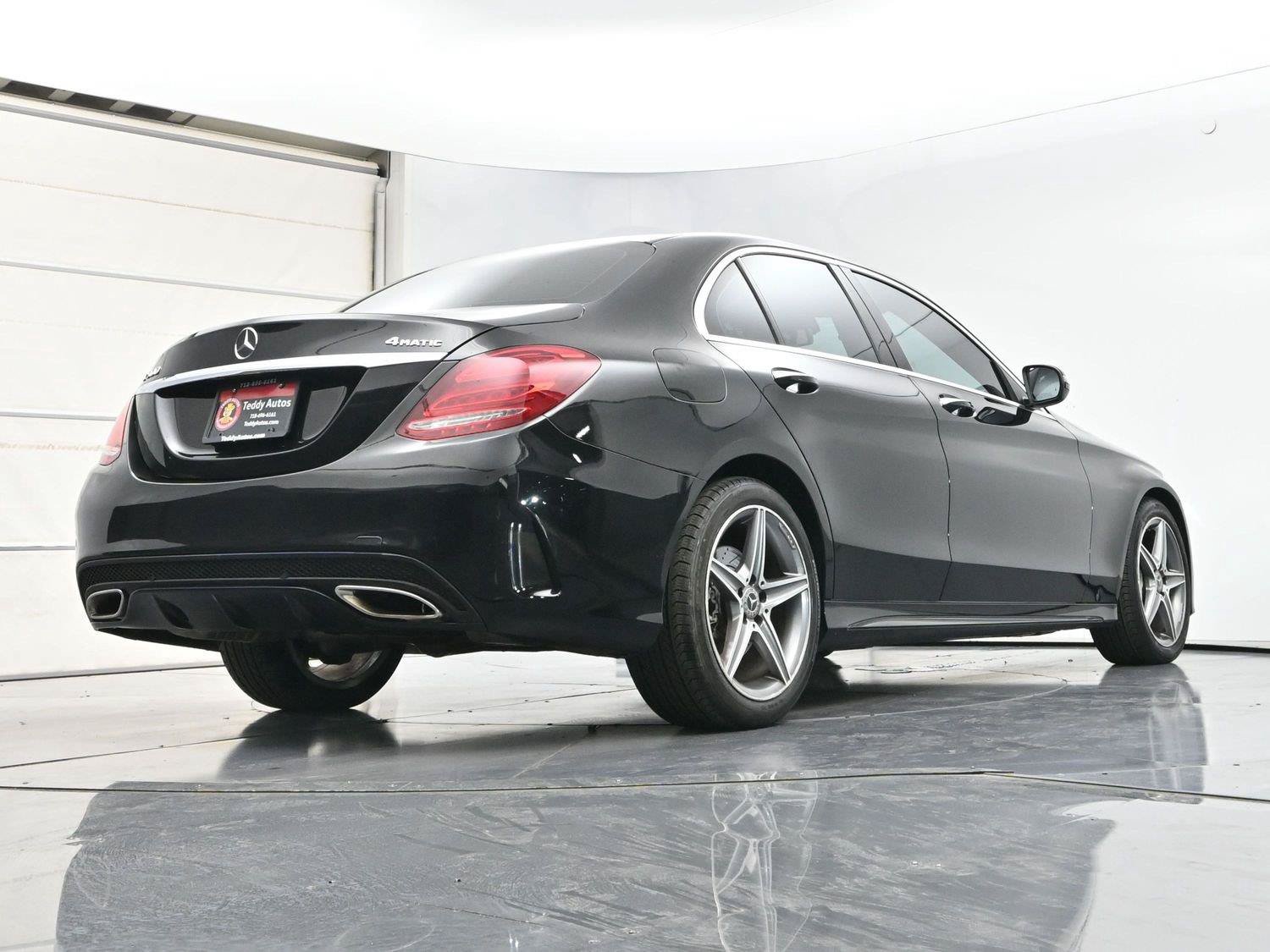 Used 2018 Mercedes-Benz C 300 4MATIC Sedan image 32