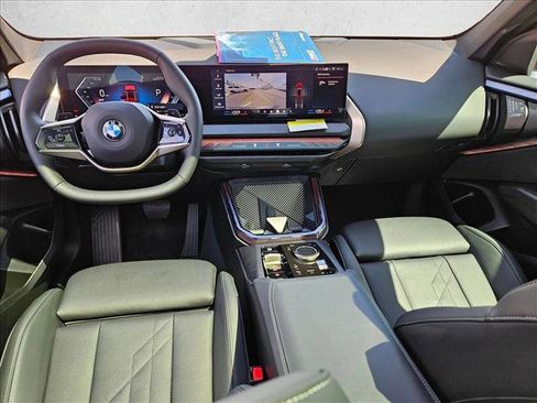 Used 2025 BMW X3 xDrive30i w/ Convenience Package image 17