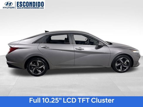 Certified 2022 Hyundai Elantra SEL w/ Convenience + Premium Package image 6