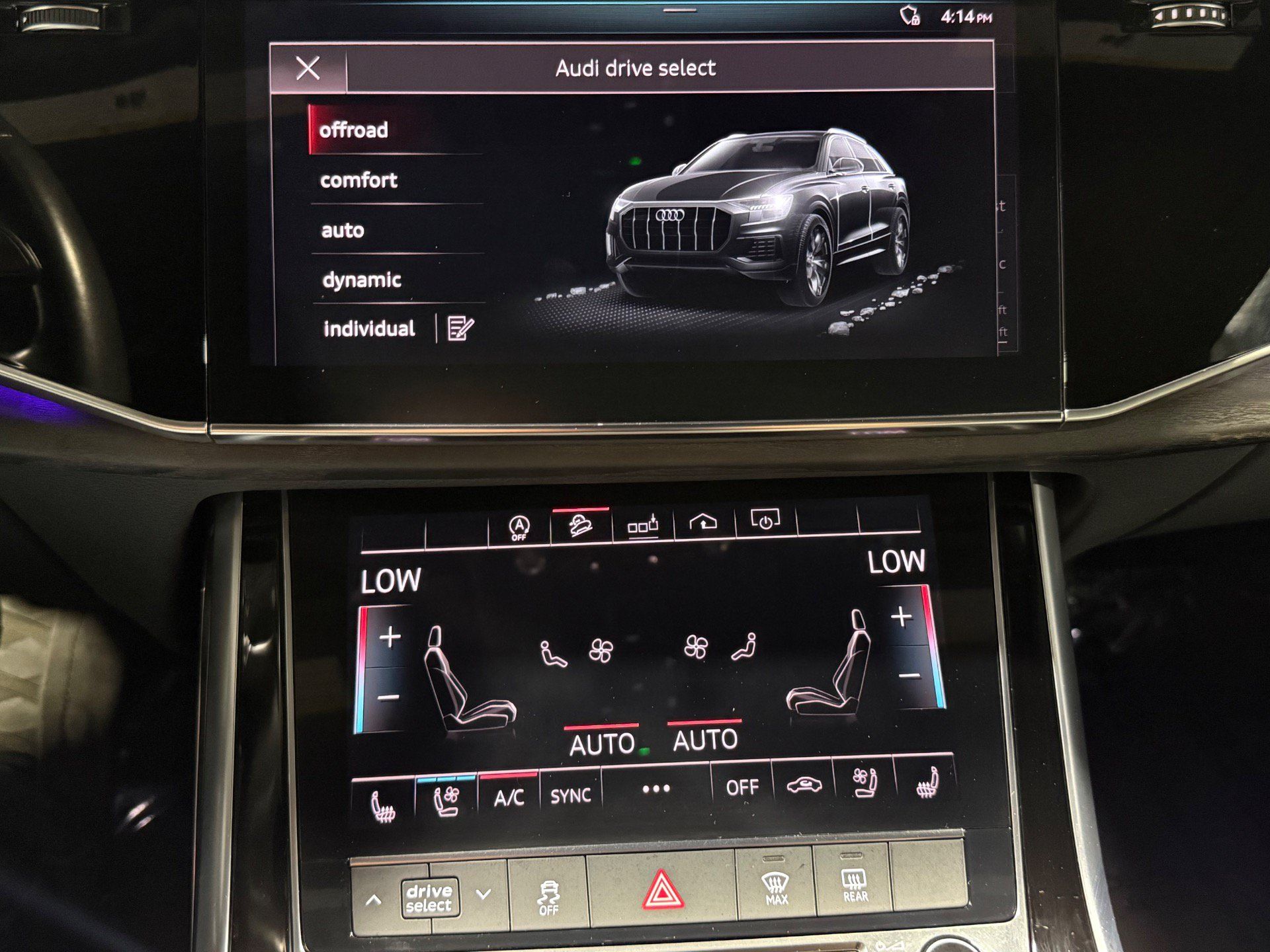 Used 2019 Audi Q8 Premium Plus w/ Premium Plus AWD/4WD image 28