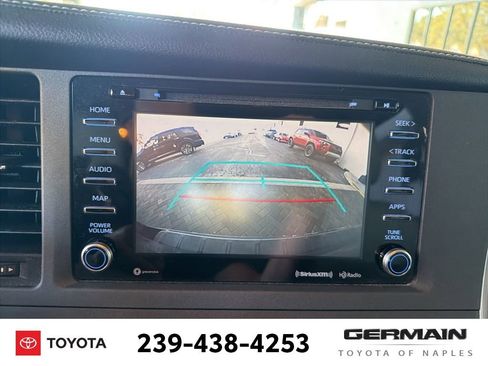 Used 2018 Toyota Sienna XLE w/ XLE Navigation Package image 13