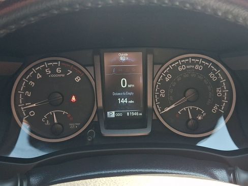 Used 2022 Toyota Tacoma TRD Off-Road AWD/4WD image 20