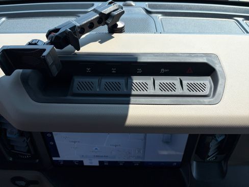 Used 2023 Ford Bronco Wildtrak AWD/4WD image 24