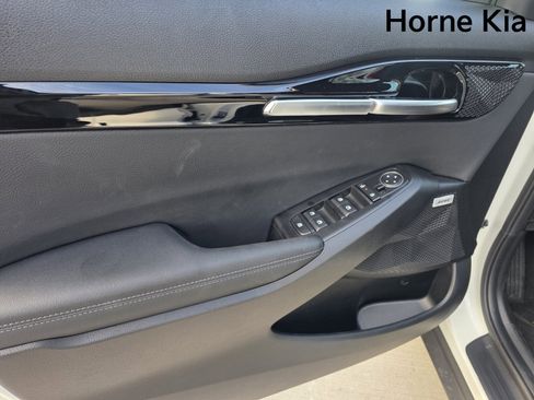 New 2026 Kia Seltos SX image 9