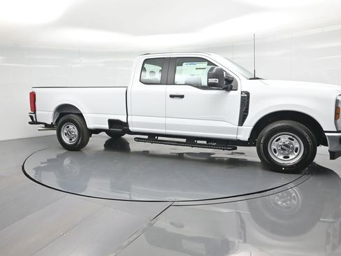 New 2026 Ford F350 XL w/ XL Chrome Package image 25
