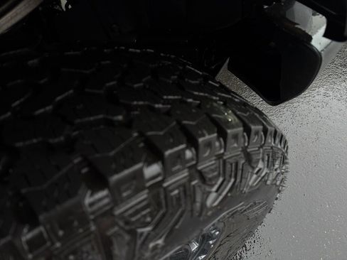 New 2025 Ford Bronco Outer Banks w/ Sasquatch Package image 12