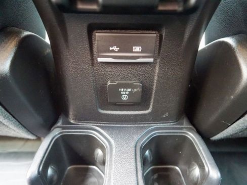 Used 2019 Jeep Wrangler Unlimited Rubicon AWD/4WD image 18