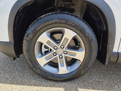 Used 2025 Honda Pilot EX-L image 28