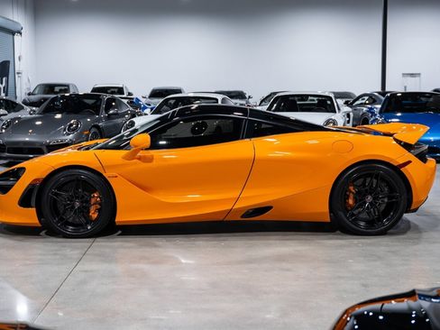 Used 2018 McLaren 720S Performance image 3