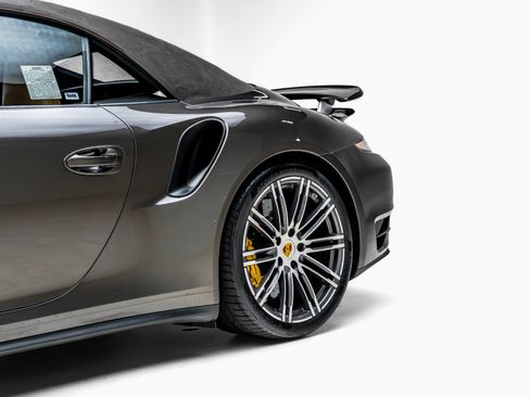 Used 2015 Porsche 911 Turbo AWD/4WD image 15