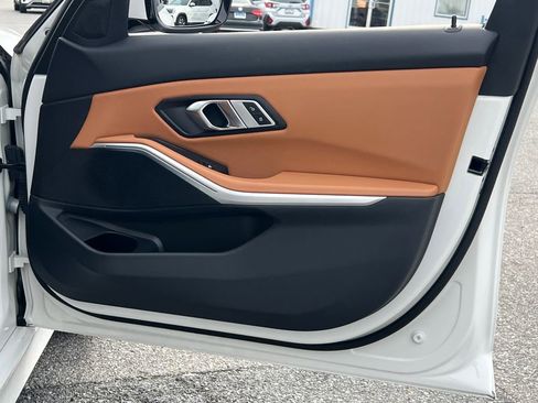 Used 2023 BMW 330i xDrive Sedan w/ Driving Assistance Package image 11