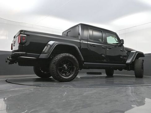 Used 2022 Jeep Gladiator Rubicon w/ Dual Top Group AWD/4WD image 32