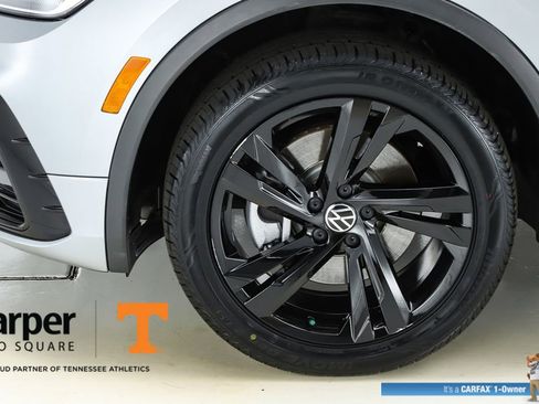Used 2023 Volkswagen Tiguan SE R-Line AWD/4WD image 44