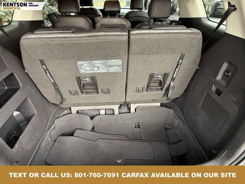 Used 2025 Kia Carnival image 37