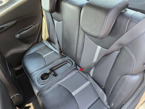 Used 2019 Chevrolet Spark ACTIV FWD image 19