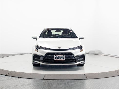 Certified 2022 Toyota Corolla SE FWD image 2